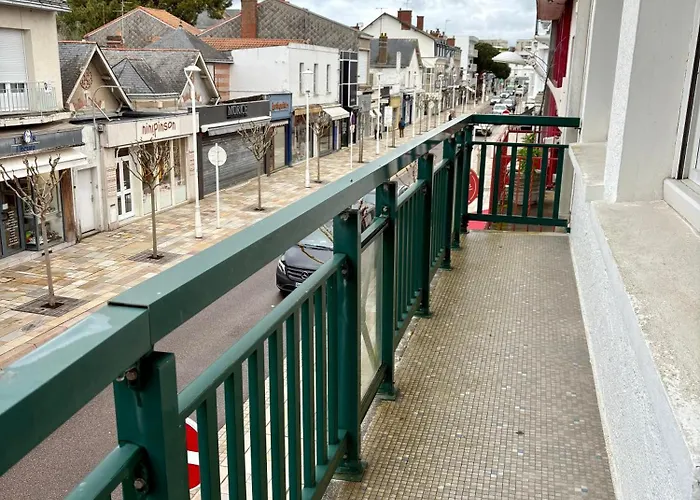 Hyper Centre Parking 3 Gare&plage A Pied *